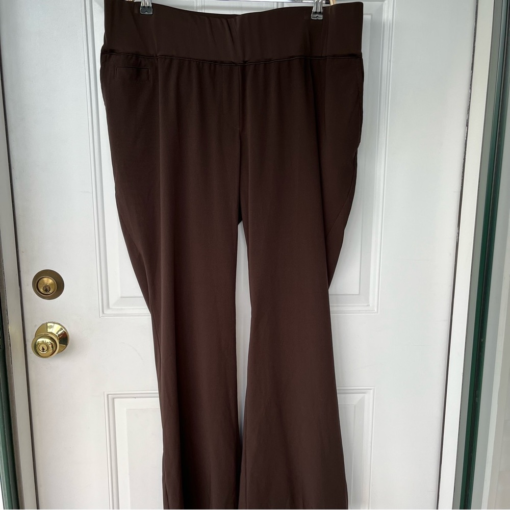 •Liz Lange• Chocolate Brown Maternity Trousers - Size 16 (Maternity)